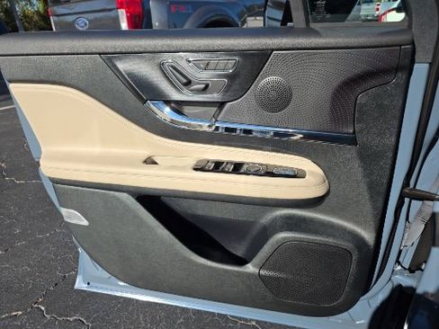 Used 2025 Lincoln Corsair FWD w/ Equipment Group 101A image 19