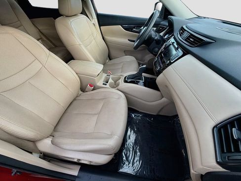 Used 2019 Nissan Rogue SL w/ Premium Package FWD image 14