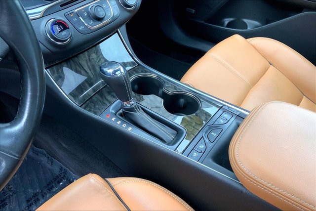 Used 2015 Chevrolet Impala LTZ FWD image 17