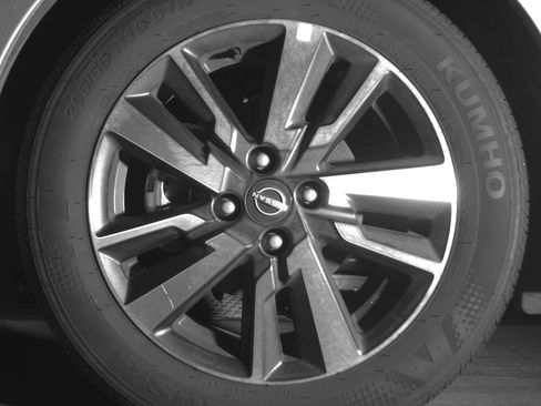 Used 2025 Nissan Versa SV image 12