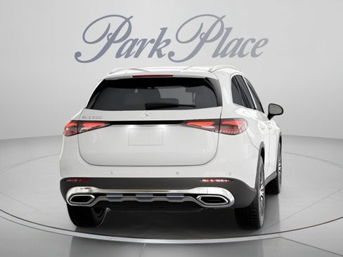Certified 2026 Mercedes-Benz GLC 300 image 17