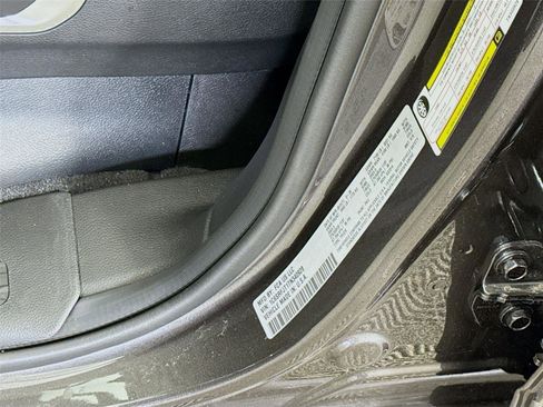 New 2026 RAM 1500 Laramie AWD/4WD image 25