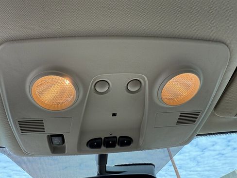 Used 2016 Buick Enclave Premium w/ Experience Buick Package image 31