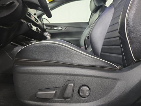 Used 2024 Kia Forte GT-Line w/ GT-Line Premium Package FWD image 33