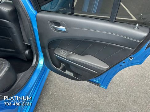 Used 2019 Dodge Charger Scat Pack w/ Plus Group RWD image 18