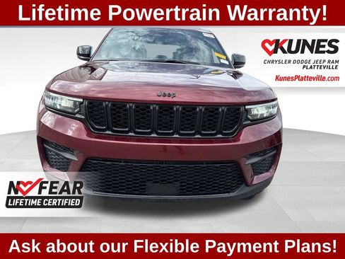 Used 2024 Jeep Grand Cherokee Altitude AWD/4WD image 11