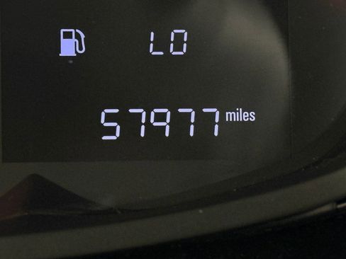 Used 2019 Chevrolet Spark LT image 31