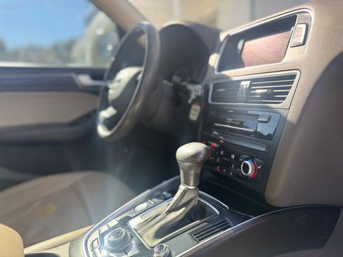 Used 2017 Audi Q5 2.0T Premium image 54