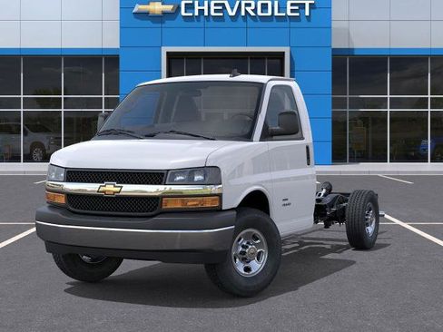 New 2025 Chevrolet Express 3500 w/ Power Convenience Package image 27