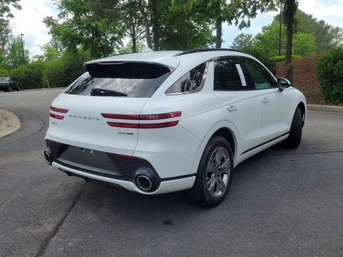 Used 2024 Genesis GV70 3.5T Sport AWD/4WD image 12