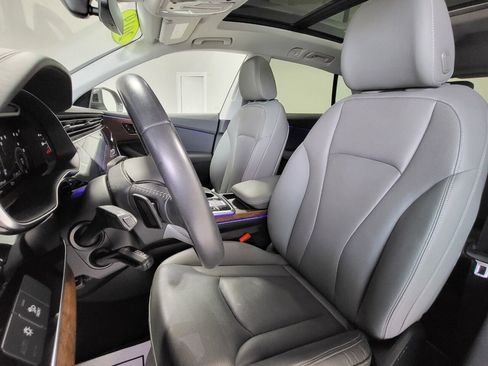 Used 2019 Audi Q8 Premium Plus image 11