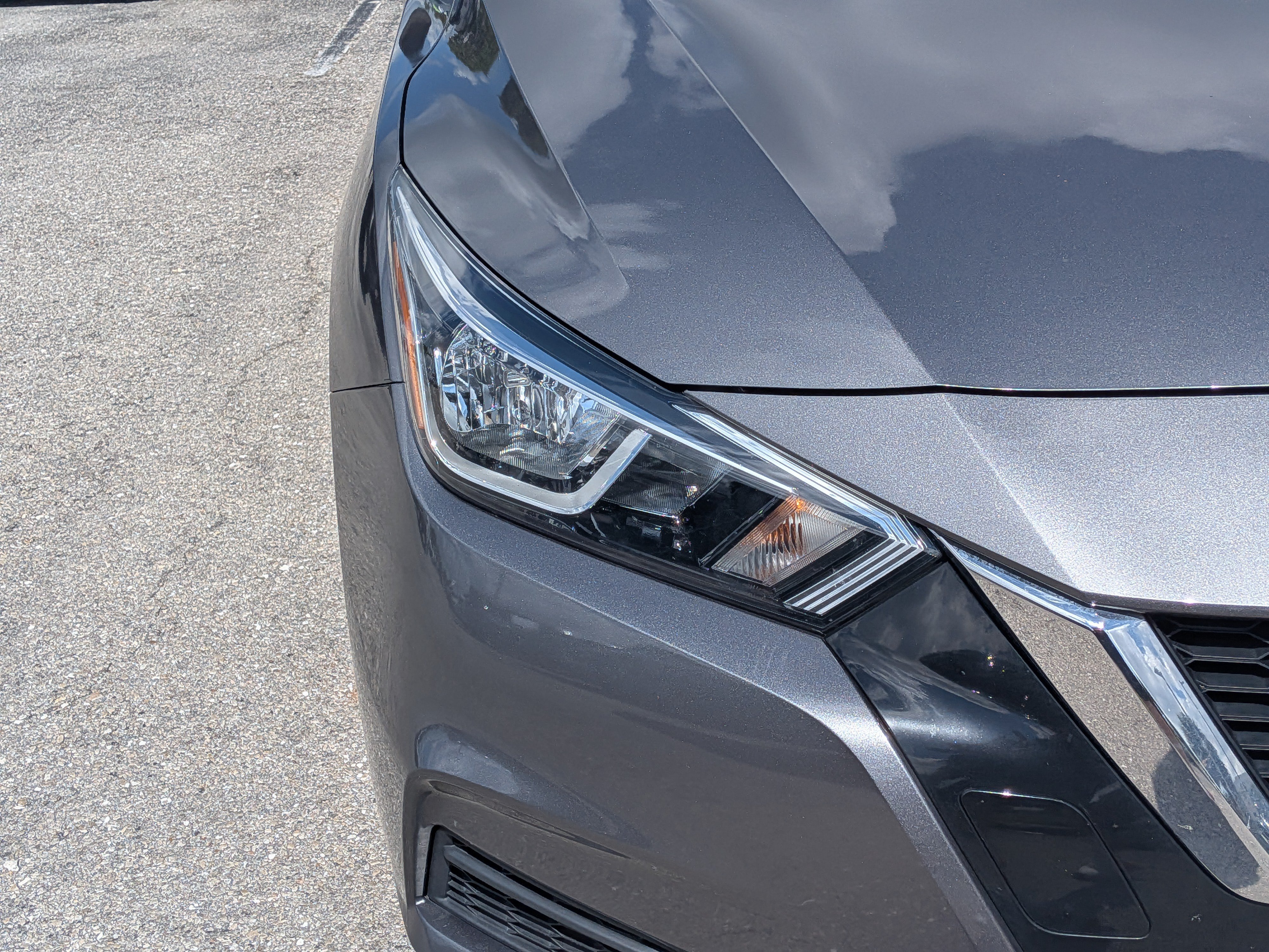 Used 2021 Nissan Versa S FWD image 10