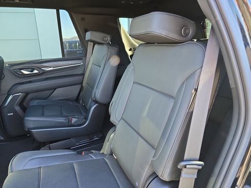 Used 2021 GMC Yukon Denali w/ Denali Premium Package image 16