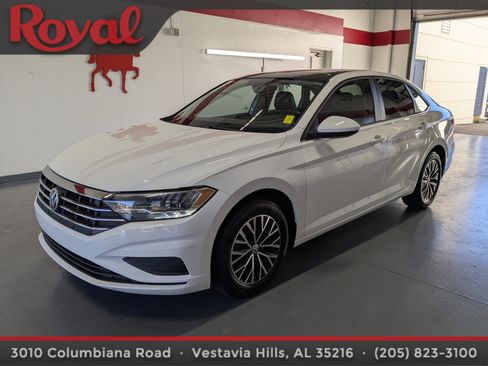Used 2019 Volkswagen Jetta SE image 1