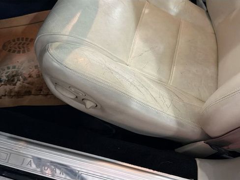 Used 1999 Jaguar XJ8 image 19