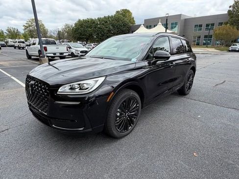 New 2026 Lincoln Corsair Reserve image 2