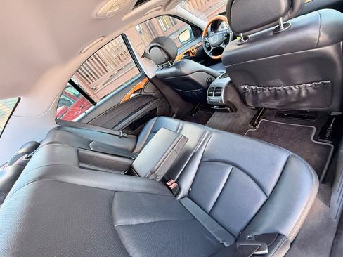 Used 2008 Mercedes-Benz E 350 4MATIC Sedan image 36