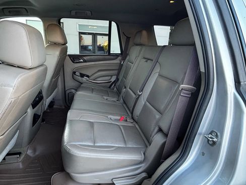 Used 2017 GMC Yukon SLT RWD image 14