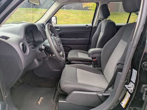 Used 2015 Jeep Patriot Sport w/ Power Value Group FWD image 20