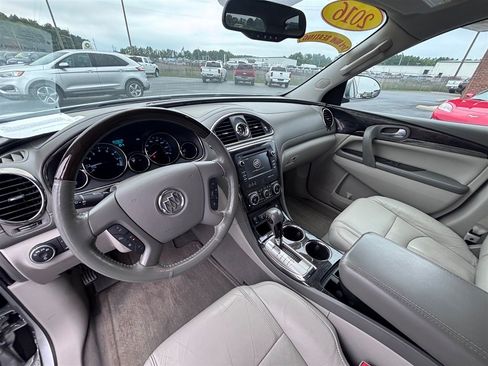 Used 2016 Buick Enclave Leather FWD image 11