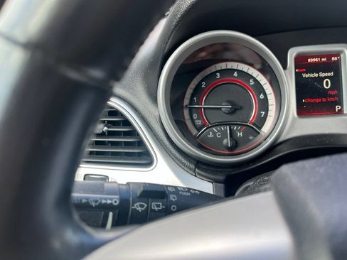 Used 2018 Dodge Journey SXT w/ Connectivity Group FWD image 14