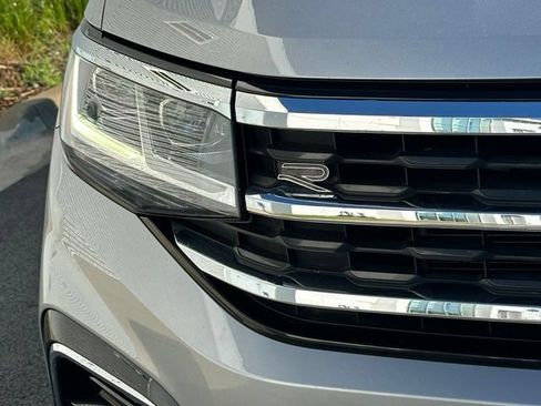 Used 2021 Volkswagen Atlas SE w/ Towing Package AWD/4WD image 9