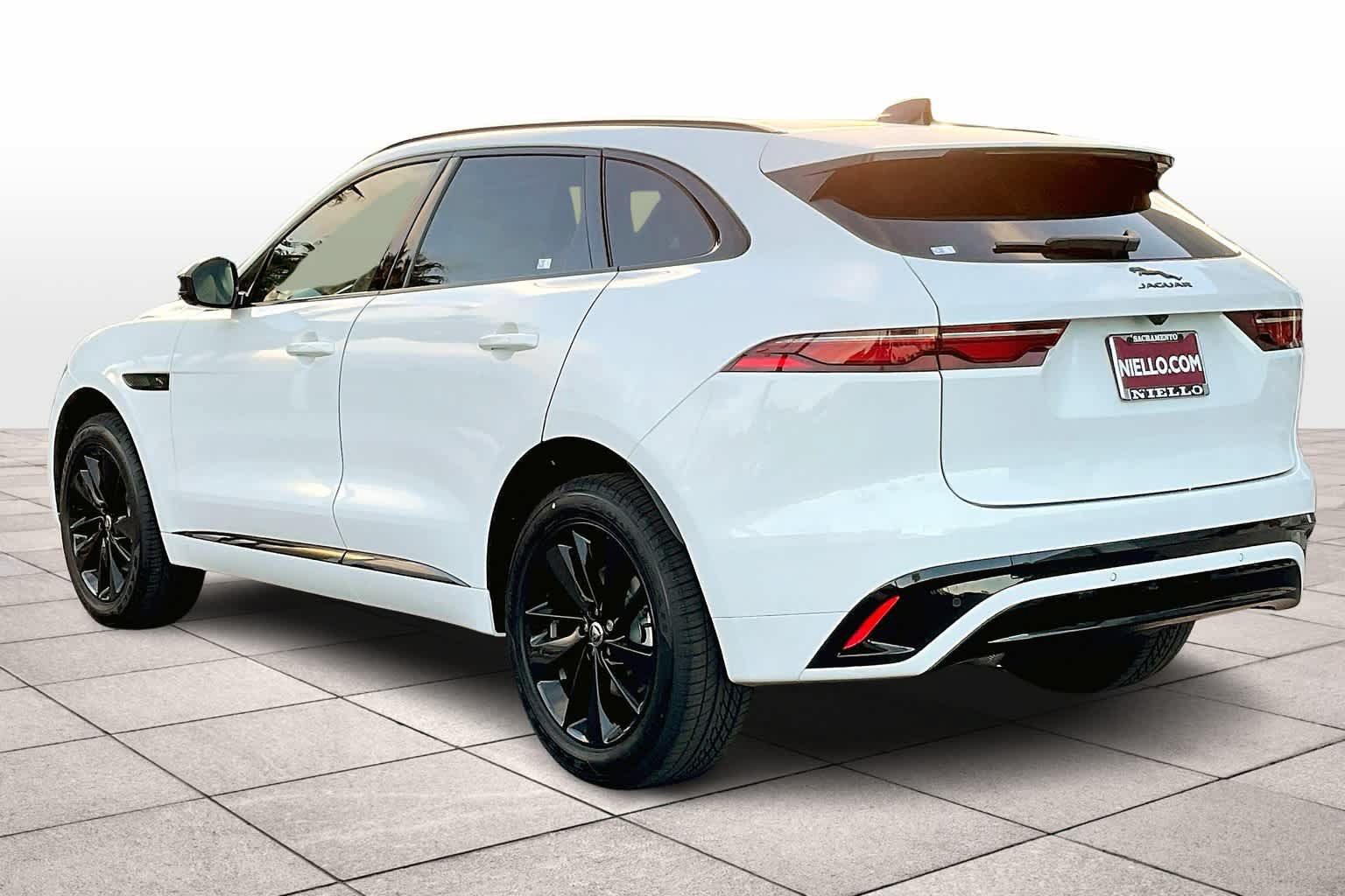 New 2024 Jaguar F-PACE R-Dynamic S AWD/4WD image 3