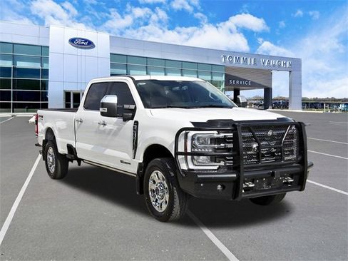 Used 2024 Ford F350 Lariat w/ Lariat Ultimate Package image 6
