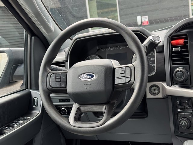 Used 2023 Ford F150 XLT AWD/4WD image 4