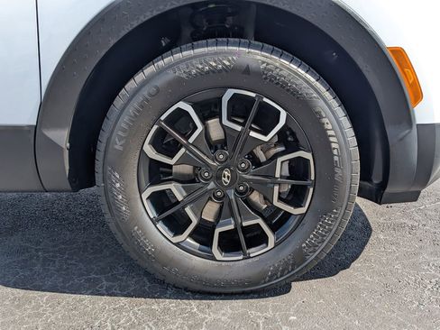 Used 2022 Hyundai Santa Cruz SEL image 11