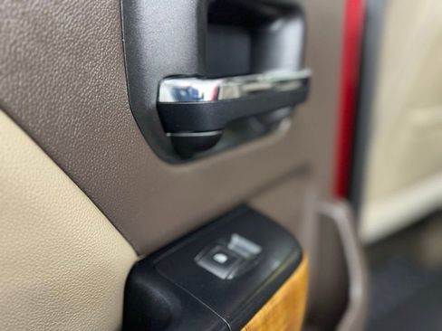 Used 2018 GMC Sierra 1500 SLT AWD/4WD image 11