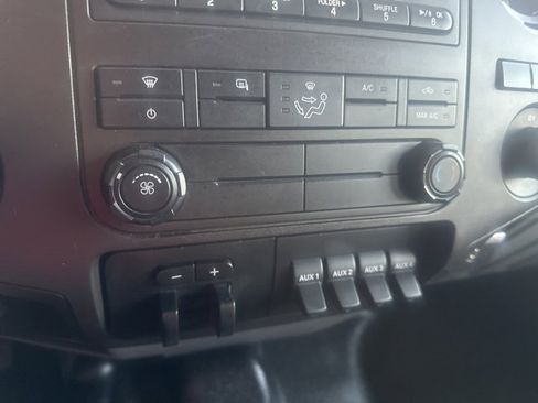 Used 2014 Ford F350 XL w/ Power Equipment Group image 28