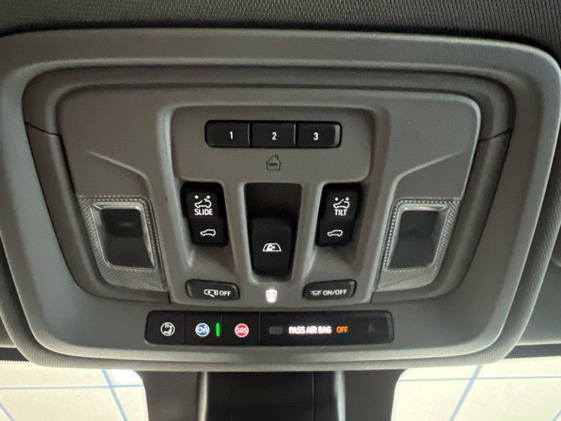 Used 2022 GMC Sierra 1500 Denali w/ Denali Reserve Package AWD/4WD image 24