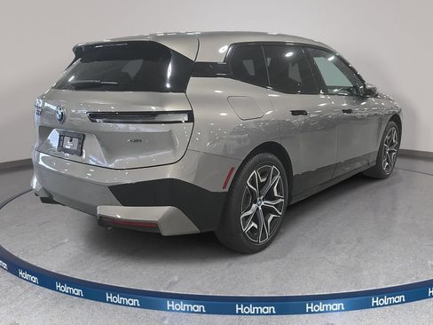 Used 2024 BMW iX xDrive50 w/ Sport Package AWD/4WD image 5
