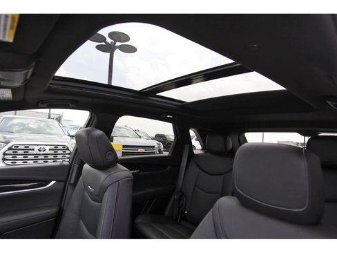 New 2026 Cadillac XT5 Premium Luxury w/ Driver Assist Package FWD image 24