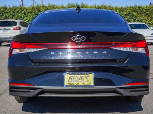 New 2023 Hyundai Elantra SEL w/ Convenience Package image 7