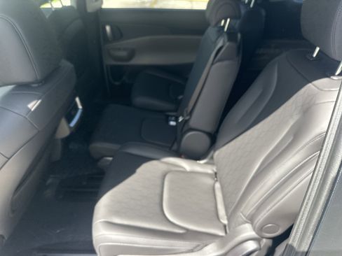 New 2026 Kia Carnival EX FWD image 12