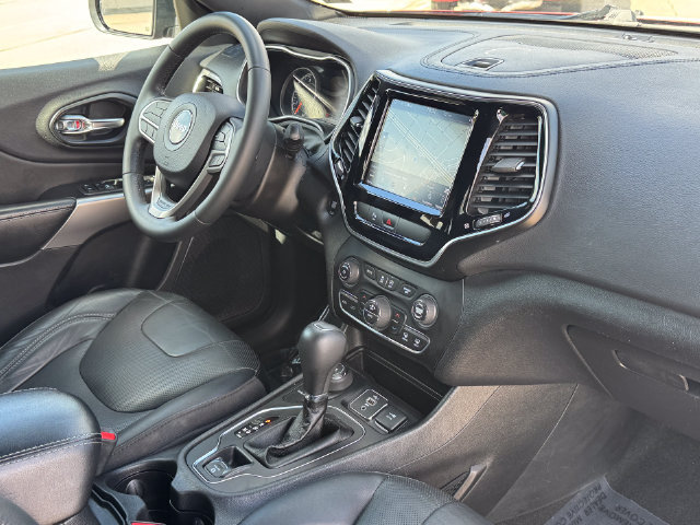 Used 2019 Jeep Cherokee High Altitude AWD/4WD image 9