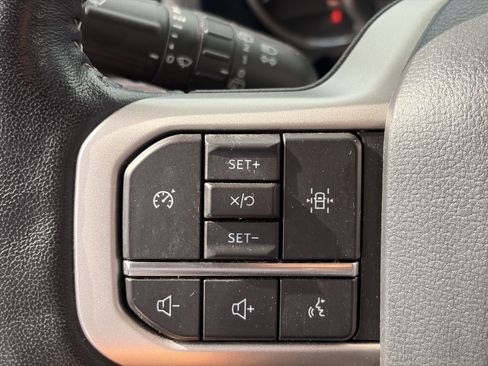 Used 2022 Ford Expedition XLT AWD/4WD image 33