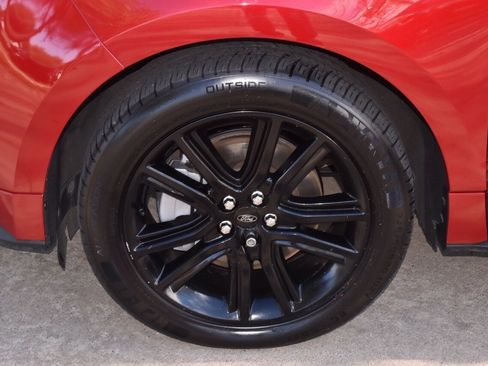 Certified 2022 Ford Edge ST-Line image 34