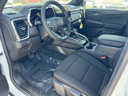 New 2026 GMC Canyon Elevation RWD image 9