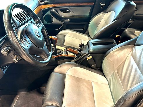 Used 2002 BMW M5 RWD image 12