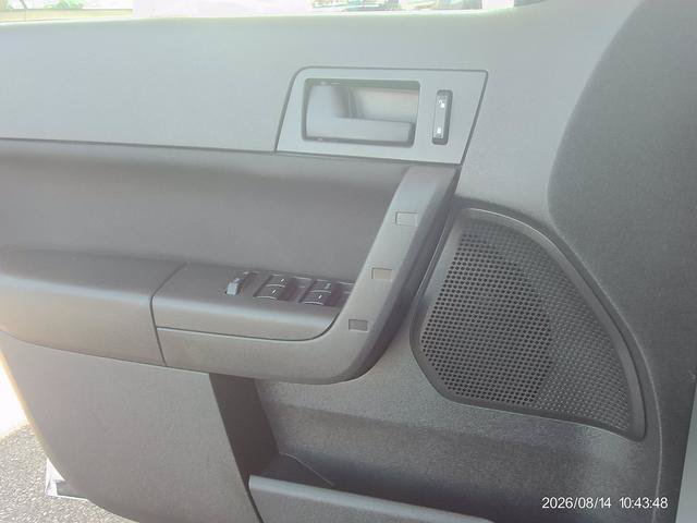 Used 2010 Ford Focus SE FWD image 14