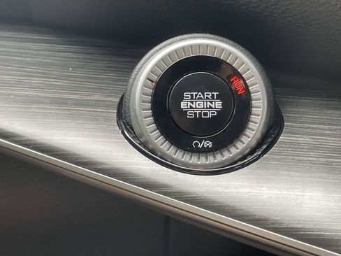 Used 2024 Jeep Wagoneer L Series II w/ Flexible Seating Group image 25