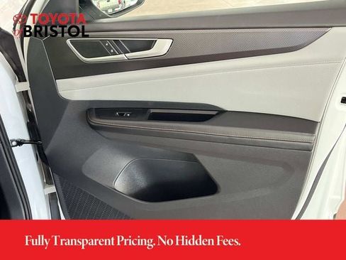 Used 2024 Volkswagen Atlas Peak Edition SEL AWD/4WD image 24