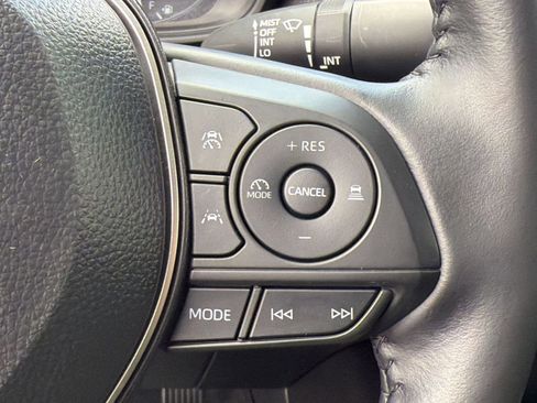 Used 2025 Toyota Corolla SE FWD image 22