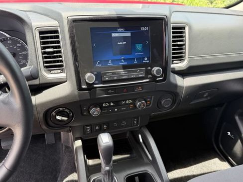 Used 2023 Nissan Frontier SV w/ SV Convenience Package AWD/4WD image 12
