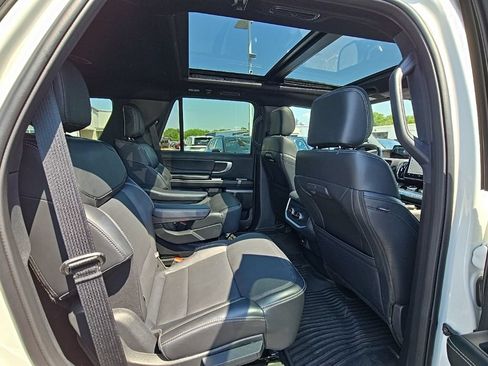 Used 2025 Ford Expedition Platinum w/ Stealth Appearance Package AWD/4WD image 47