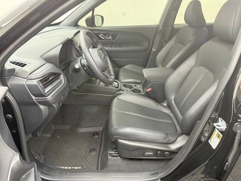 Used 2025 Subaru Forester Limited w/ Popular Package AWD/4WD image 23