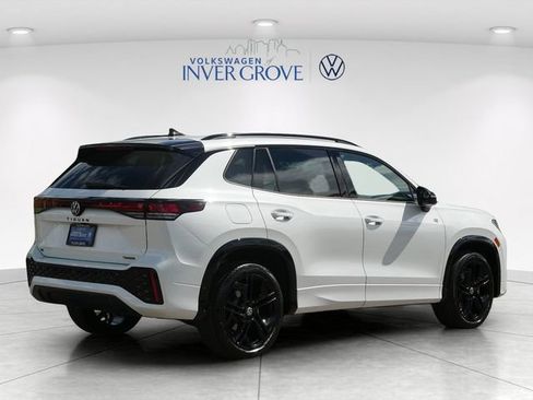 Certified 2026 Volkswagen Tiguan SE R-Line AWD/4WD image 7